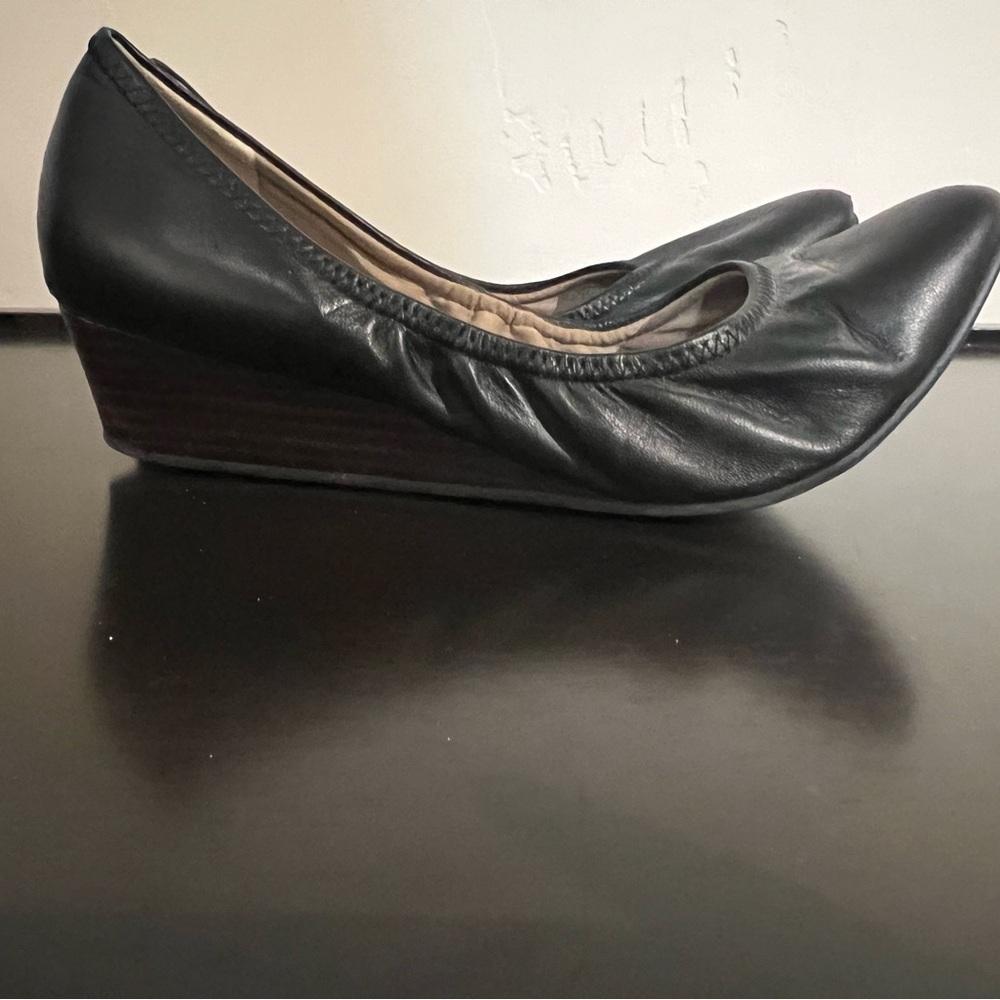 Susina, black, leather, wedges. Almond toe, woman’s, 8.5 shoe.